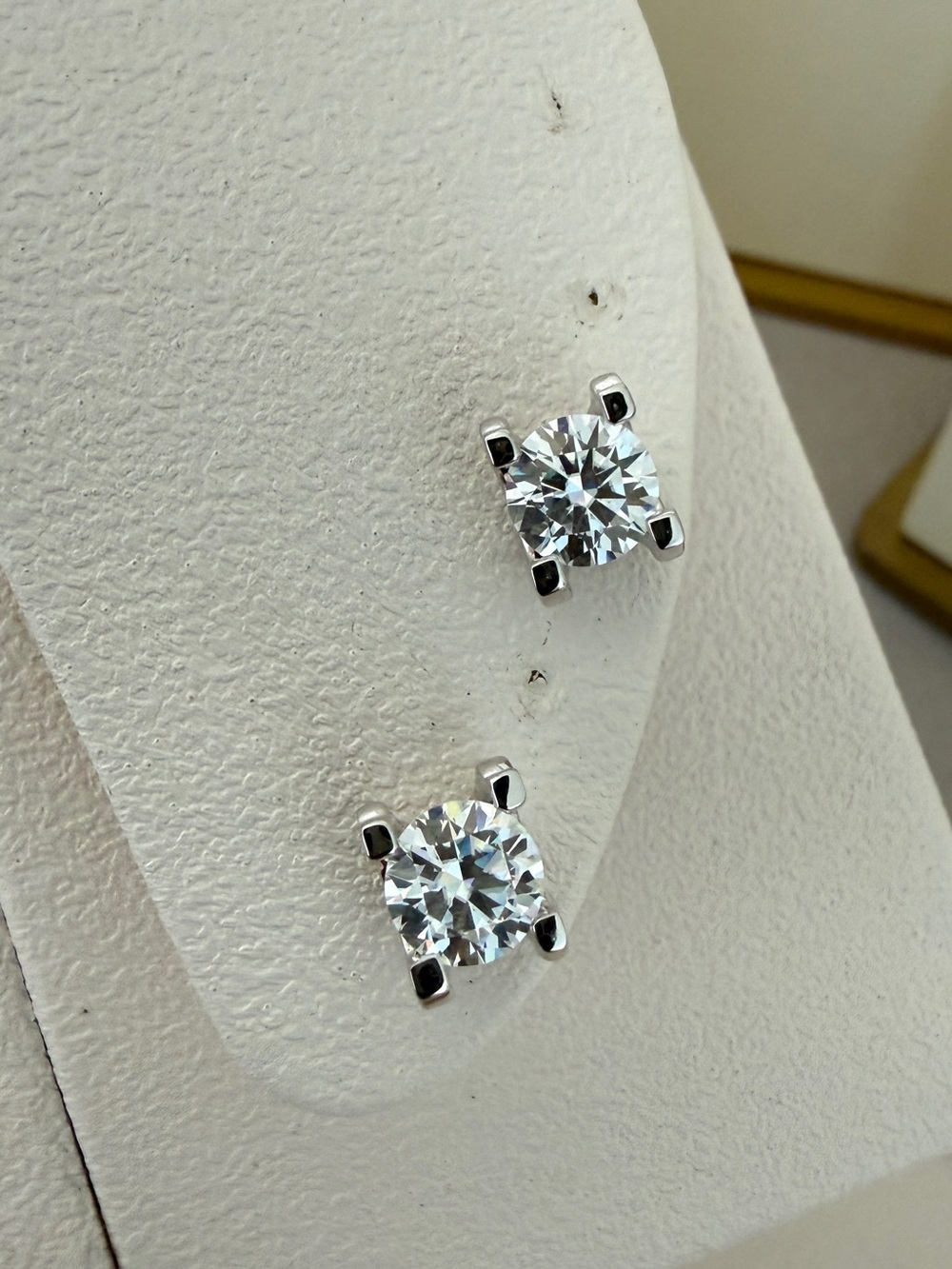 S925 Moissanite Four Prongs Diamond Studs - Picture 2 of 7
